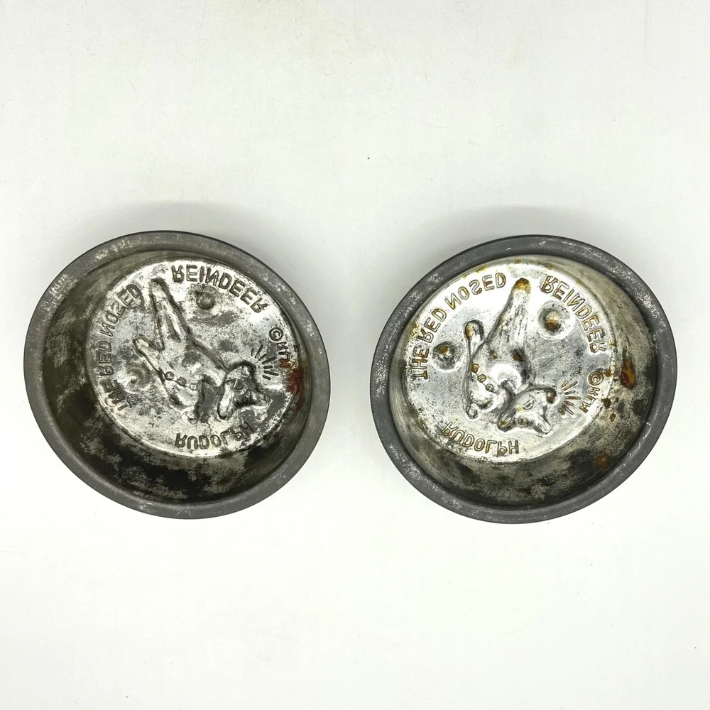 Vintage RLM Rudolph The Red Nosed Reindeer Jell O Mold Set Two Round Baking Pans